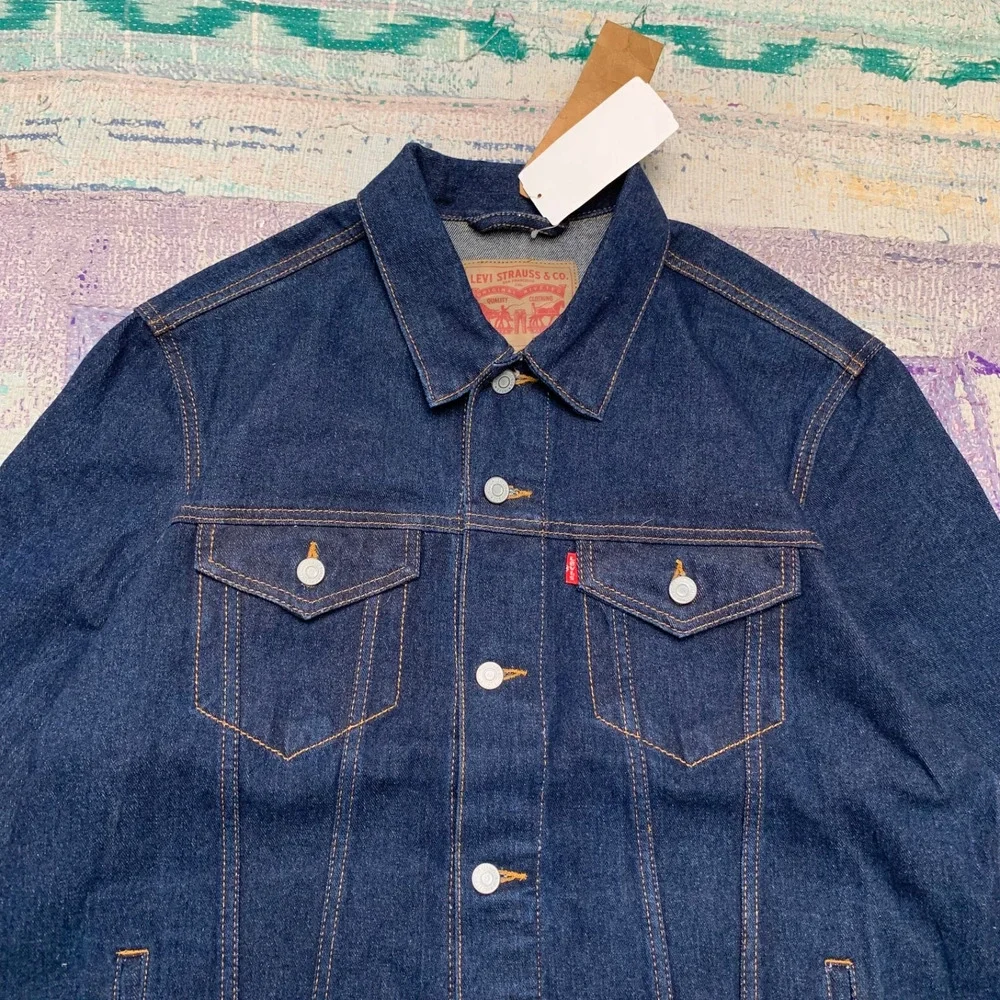 NWT Levi's Type III Trucker Jacket - Rinse/Navy Embroidered XL